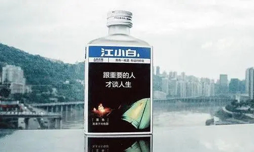 江小白：纯粮酿造，重庆风味的独特选择
