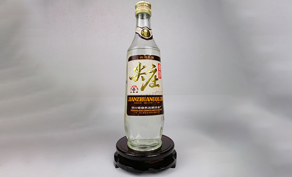 老尖庄酒52度价格解析：尖庄老酒2021年收购价一览