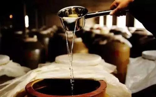 白酒度数揭秘：53度口感佳，白酒文化探析