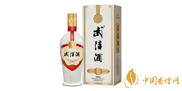 53度武陵酒，老酒友心中的佳酿
