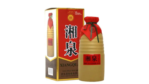 亲民白酒市场解析：品质与价格的完美平衡