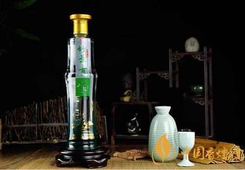 老酒友说竹叶青葛根酒36度：清爽不烈，葛根味儿足