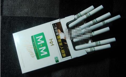 M·M