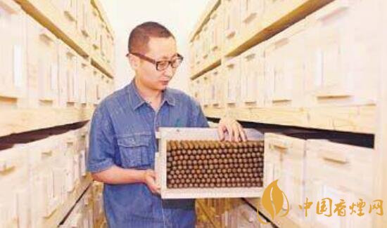 冬季雪茄养护程图 雪茄是养还是在盒里都有