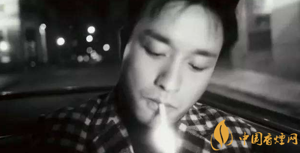 张国荣喜欢什么烟 张国荣最喜欢的烟(白色万宝路)