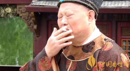 咀嚼烟草的益处及对伤口的药用价值