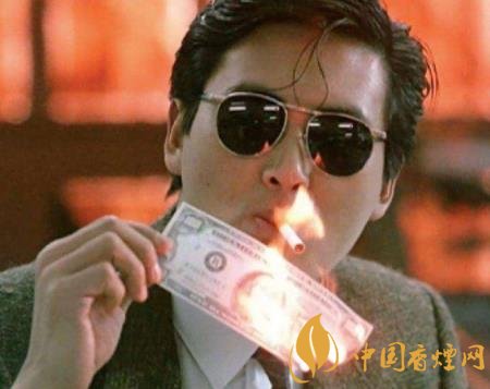 明星烟现象引发关注 烟对皮肤有何影响？