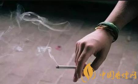 如何识别烟瘾及戒烟所需时间