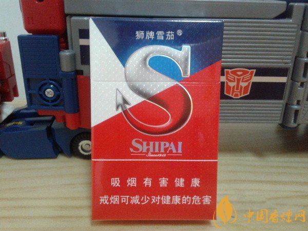 狮牌雪茄(狮牌大S)评测：深入解析这款受欢迎的雪茄