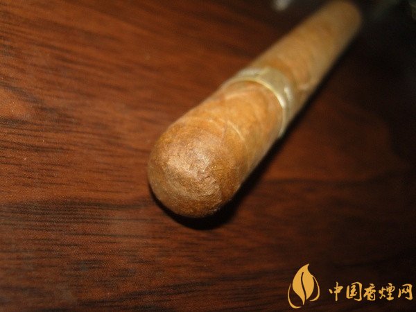 古巴雪茄烟波尔拉腊尼亚加小好吗 初尝甜美辛辣雪茄香
