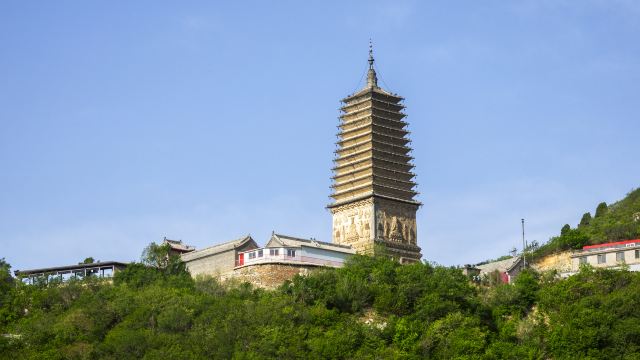 朝阳市凤凰山旅游景区-云接寺