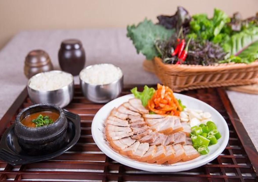 吴氏包饭·传统民俗料理(延大学府店)
