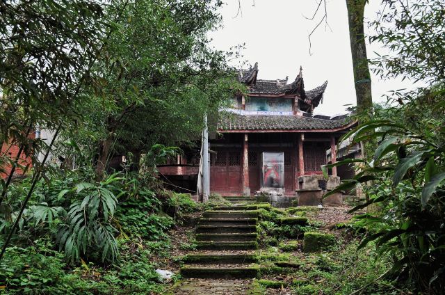 孔雀洞
