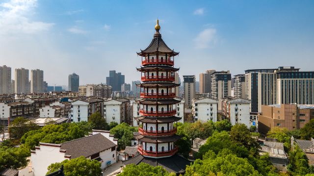 绳金塔