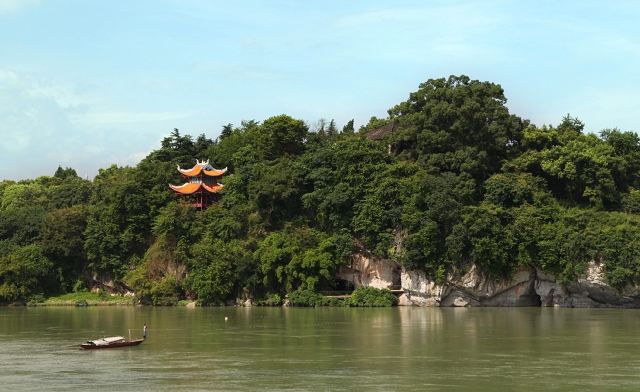 朝阳岩