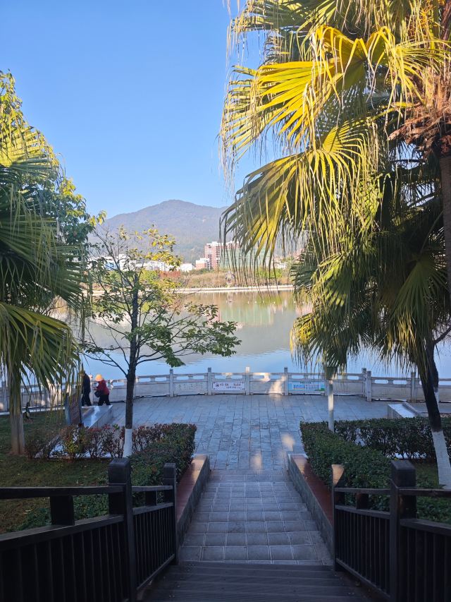 临沧玉龙湖景点介绍